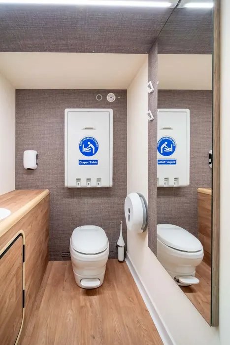 Interno del bagno di lusso Omnia Suite – foto 2