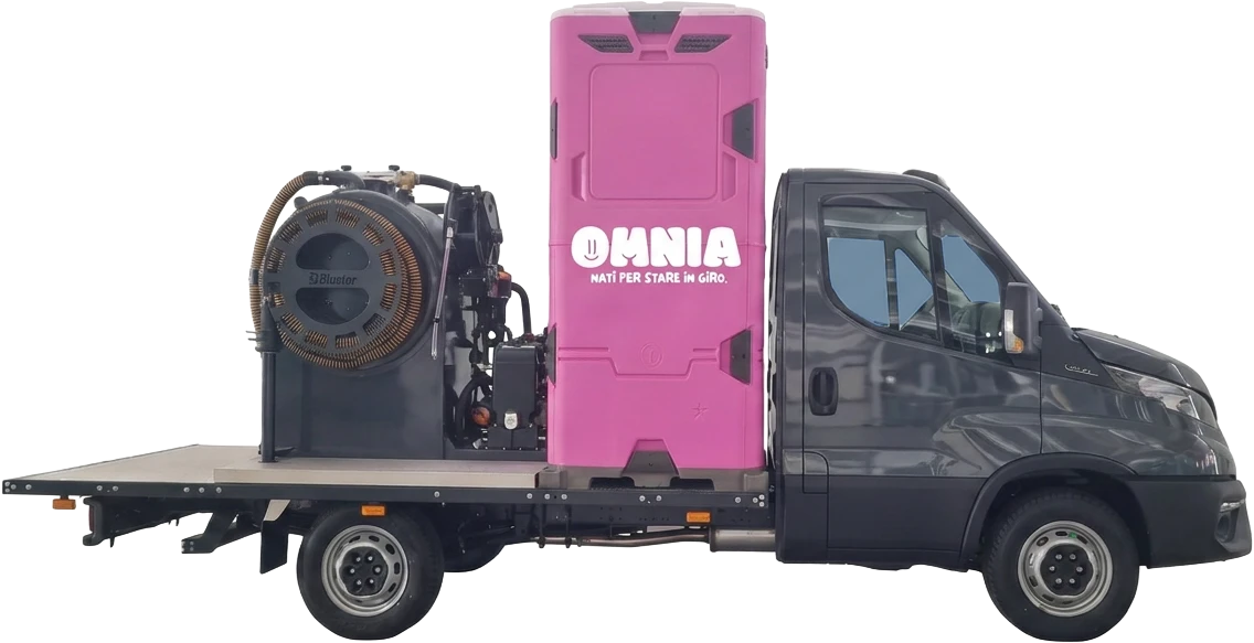 Furgone Omnia con bagno chimico Omnia One per la consegna